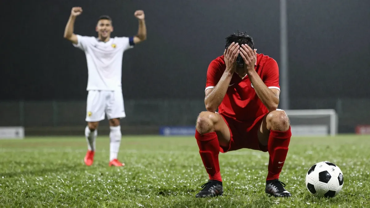 Charlton Athletic's under-21 side conceded a 90th-minute winner to lose 2-1 against Tonbridge Angels, a result that...