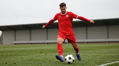 Charlton Athletic are close to agreeing a short-term deal for experienced winger Solly March, who has been a free agent...