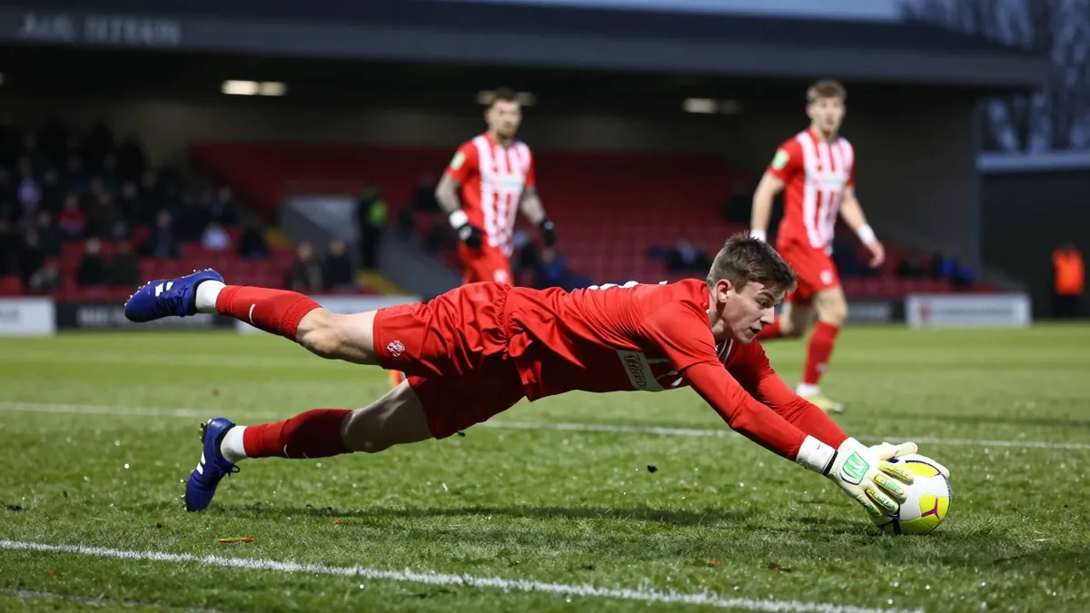 Charlton Athletic's goalless draw with QPR sees them climb to fifth in the Championship table after a tight London derby...