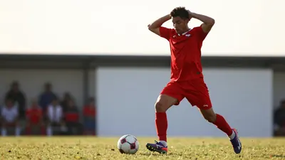 Charlton academy product Terell Thomas has joined Slough Town, making his debut for the non-league club after a...